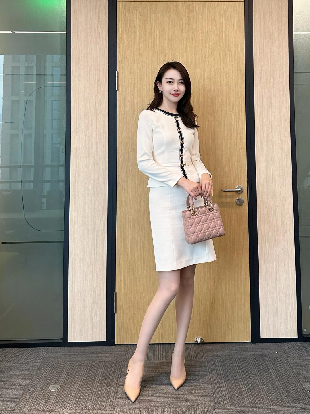 OOTD | 高个子律师姐姐早春职场连衣裙