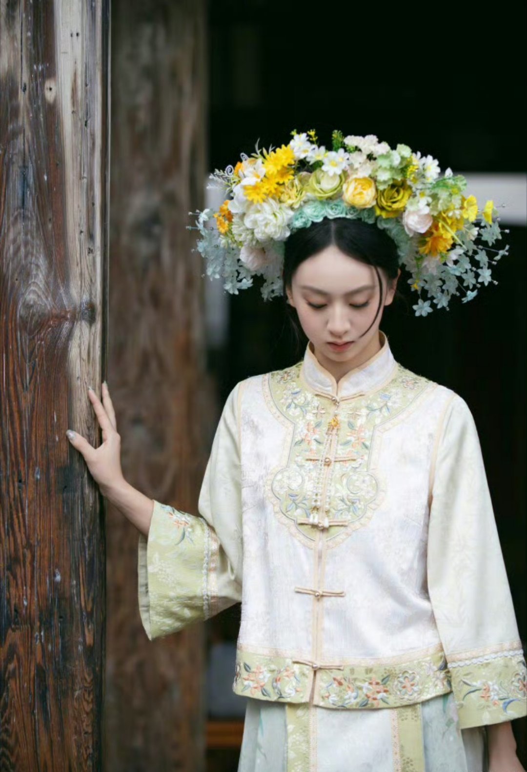 叶一茜森碟簪花照森蝶小时候就很美！现在也是越来越漂亮了！ 