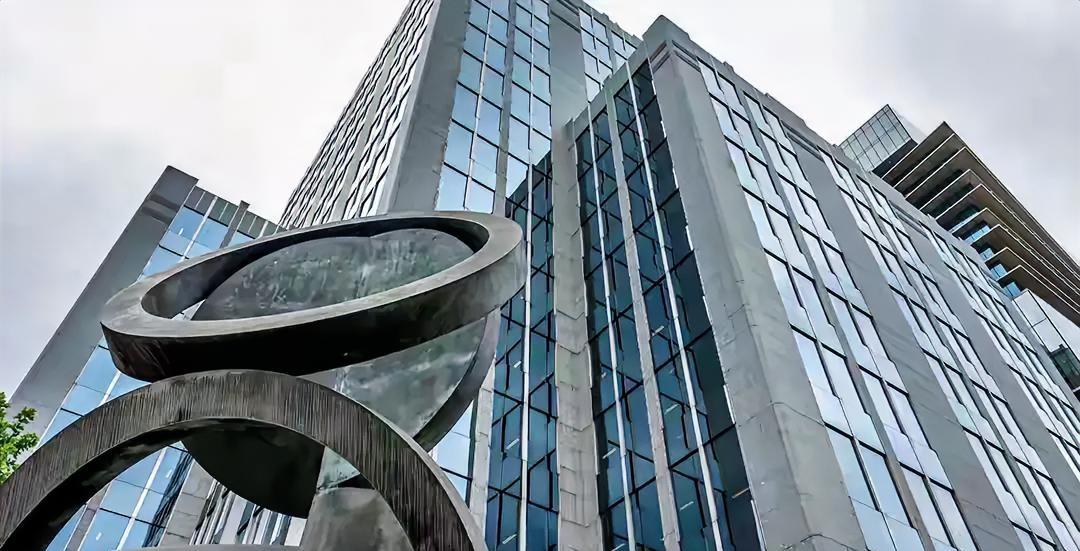 ​欧盟在冻结俄罗斯境外资金的方向上遇到了前所未有的挫折，这时候欧盟清算公司已经解