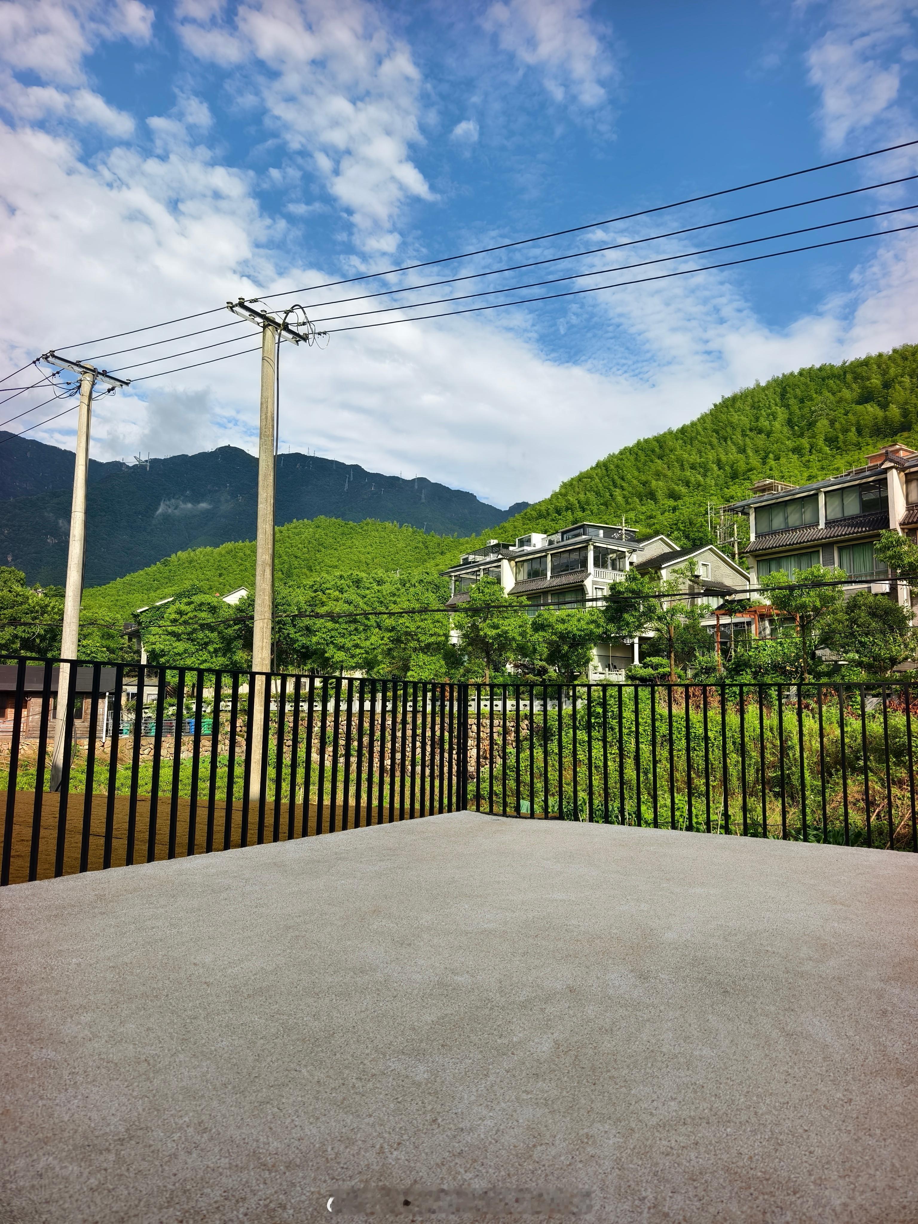 舒服 湖州·云上草原国际山地旅游度假区