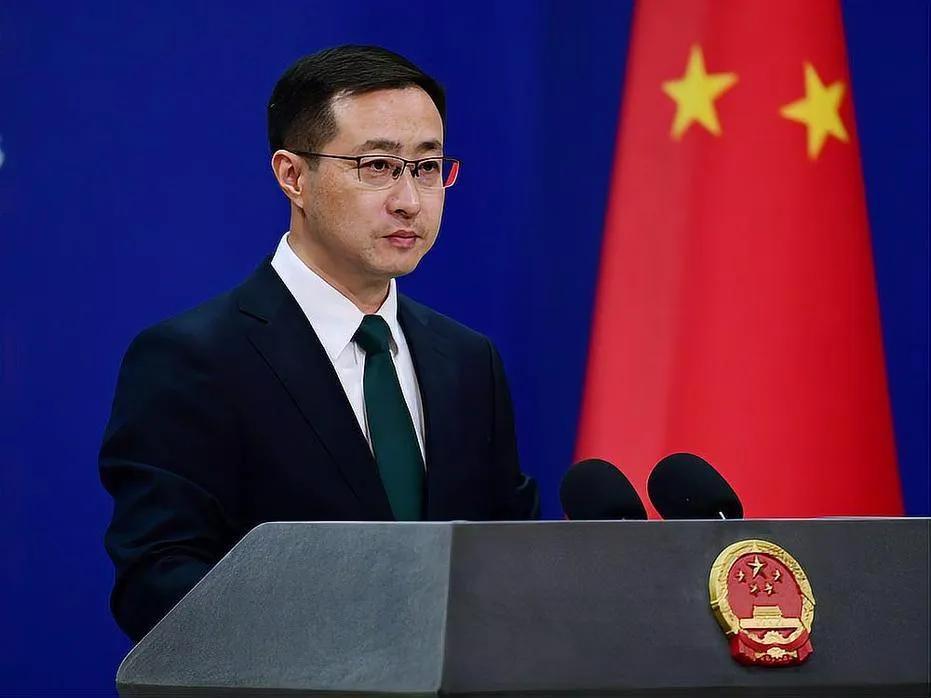 中国外交部近日紧急发布安全提醒，呼吁在斯威士兰的中国公民尽快撤离。
 
随着东南