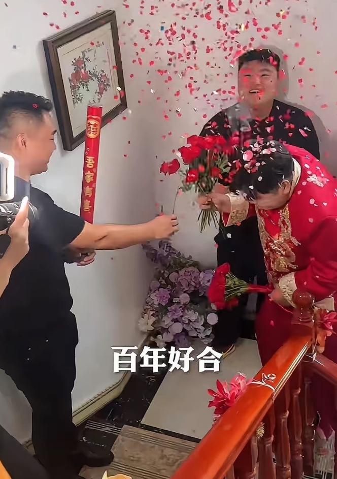 “这个丈母娘，火到央视新闻！”江苏连云港，新郎上门接亲，想过被堵门刁难，但女方家
