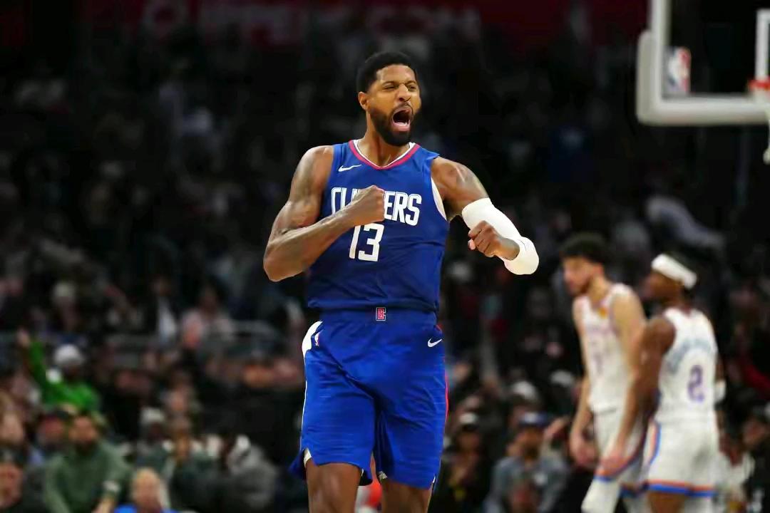 吉迪真的不行，雷霆休赛期是选乔治，还是马尔卡宁，补强球队。
第一，雷霆四个首发，