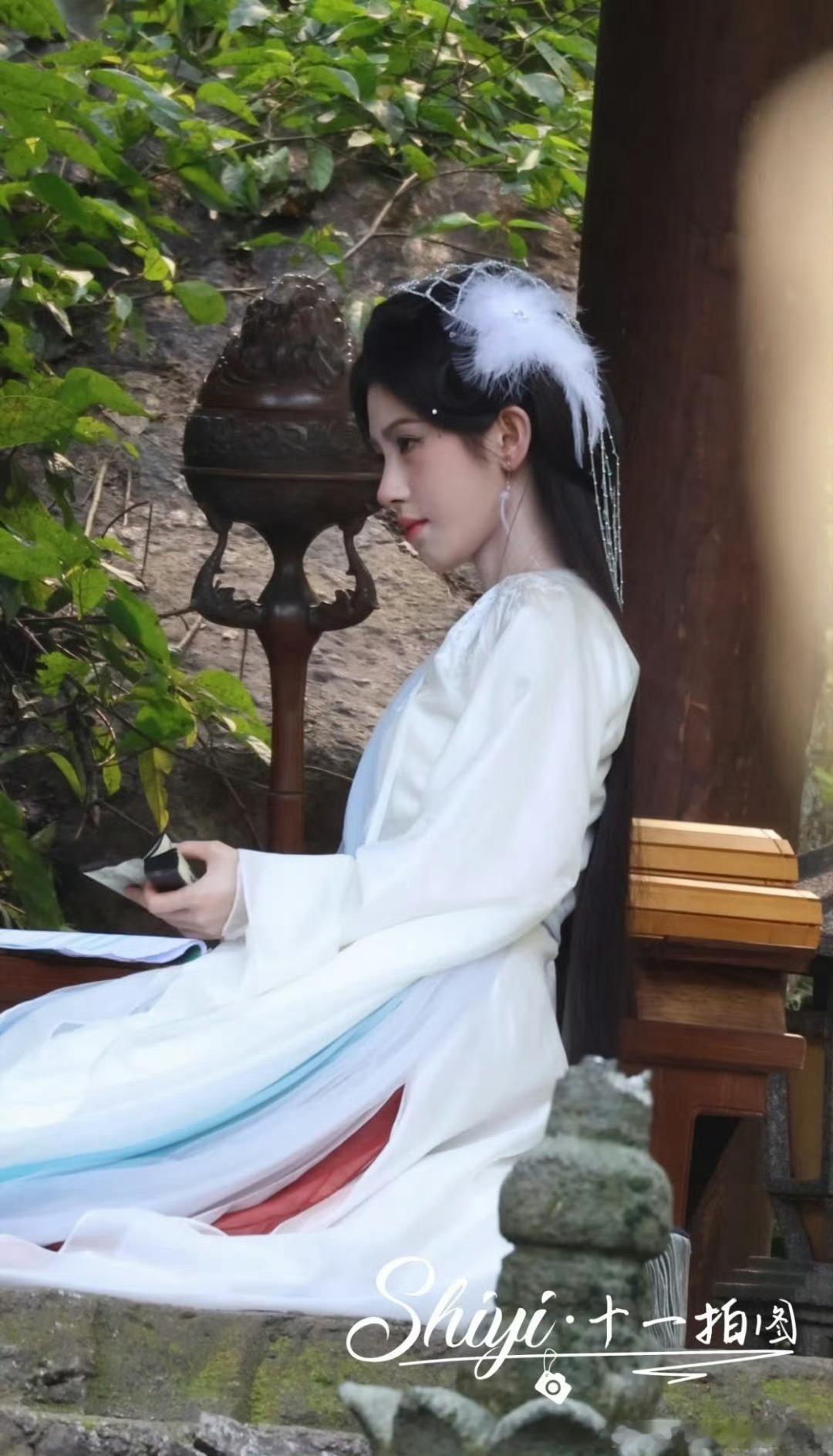 jjy鞠婧祎露芜衣jjy鞠婧祎姜黎非忽觉夏深年将半