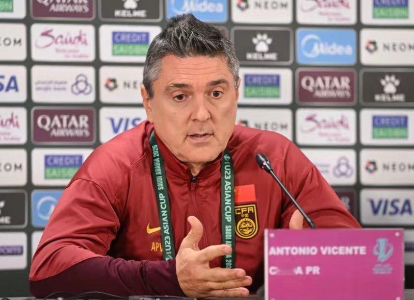 安东尼奥：正视差距 为球队感到骄傲安东尼奥谈中日足球差距U23国足主帅说要正视差