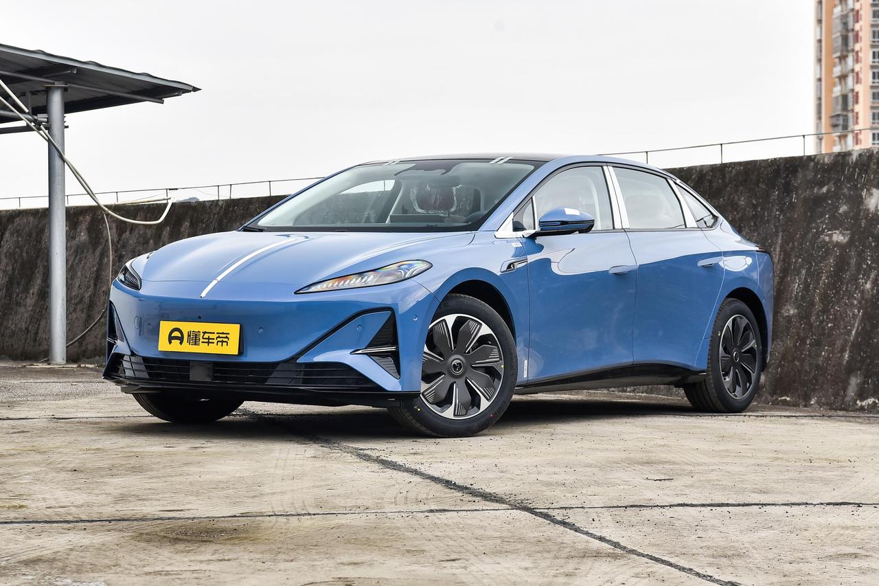 原来隔热膜还有这 5 大隐藏技能？老司机都偷偷在用！
你以为隔热膜只能隔热？格局