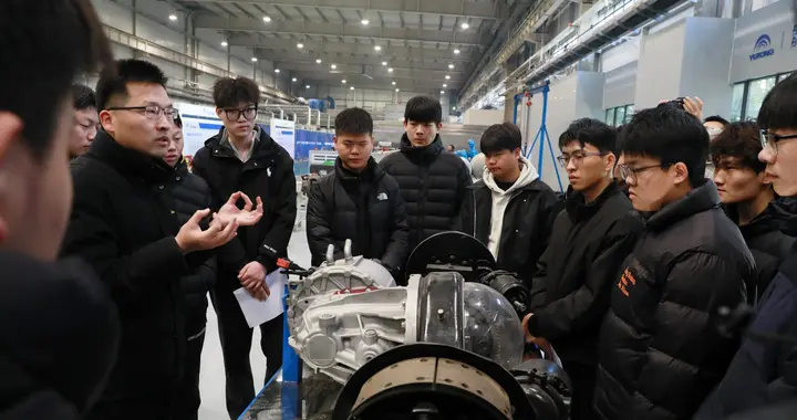 河南机电职业学院探索“双交付”产教融合新范式