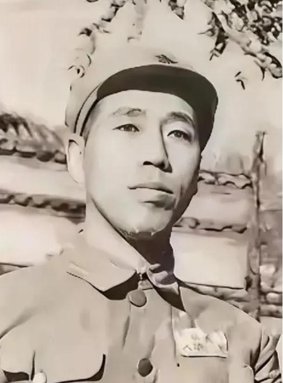 1943年春，八路军营长张中如在榆树村沟口伏击鬼子时，被一颗子弹穿透胸膛。然而，