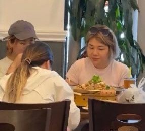 自己挣钱就是有底气，你看杨天真的留学生活过得可真惬意，完全是自己挣钱自己支配，经