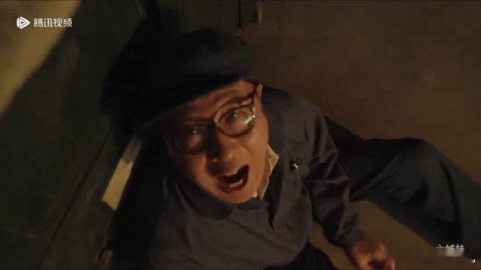 老汤两口子坏得让人心碎！这部剧通过幽默的外衣，直击最扎心的现实，背后的痛是如此真