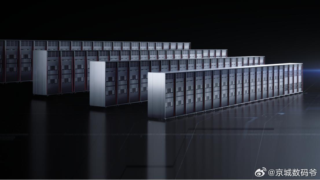 满配8192张昇腾卡，华为首次在海外展示全球最强超节点 