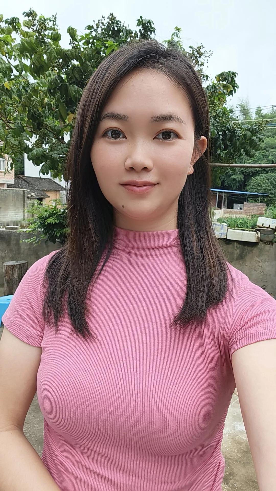 我是一名执业药剂师
考到证已经有4年了，还没挂证
因为我现在没上班，全职在家带娃