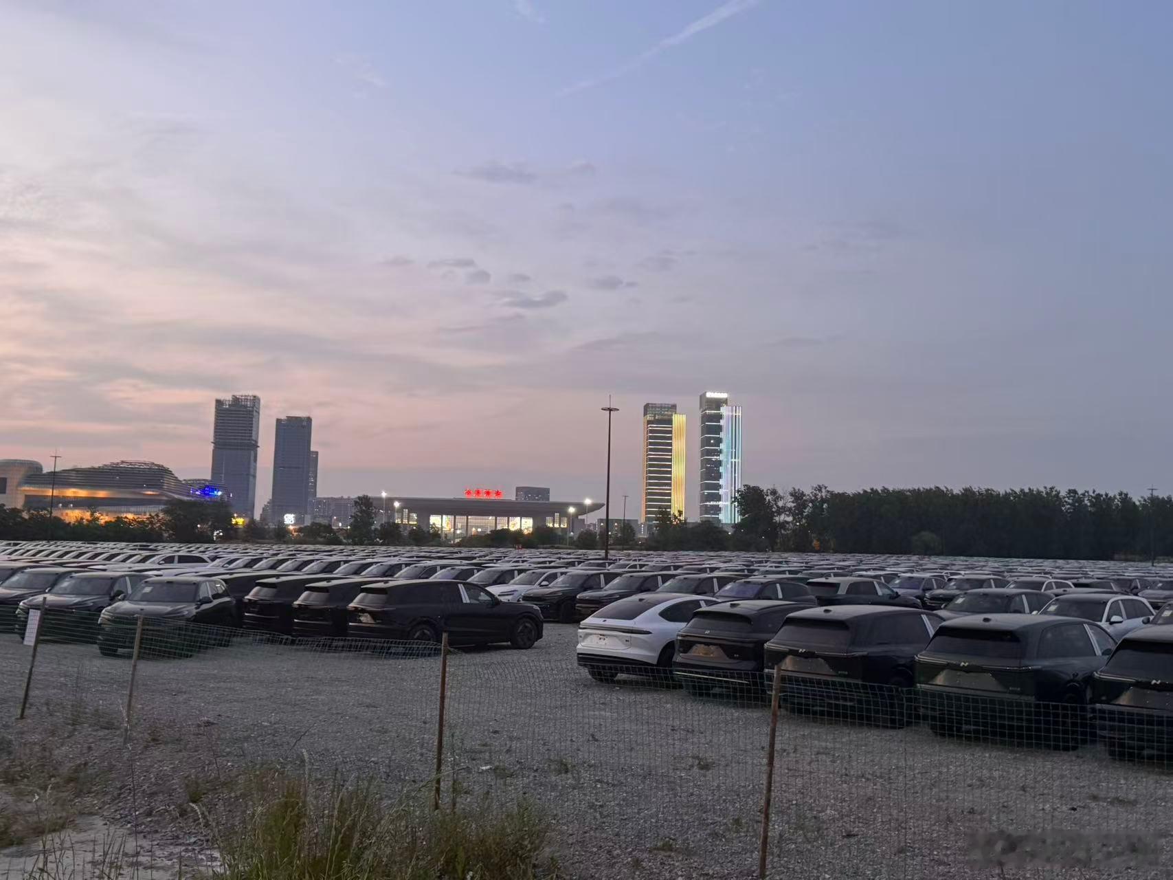这是在干嘛听说515有大事情新能源汽车大v聊车新能源汽车