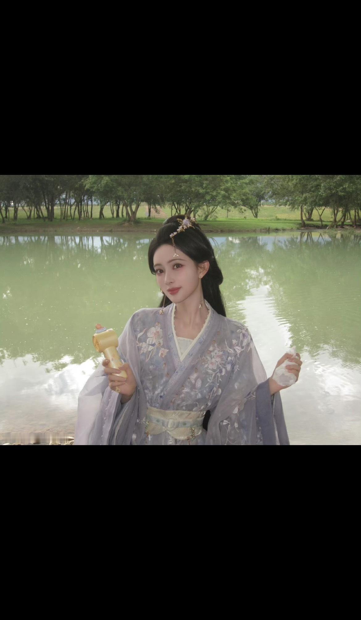 沈汐怀了孩子，本该是天大喜事，可萧华雍偷偷备好所有身后安排。明知自己留不下多久，