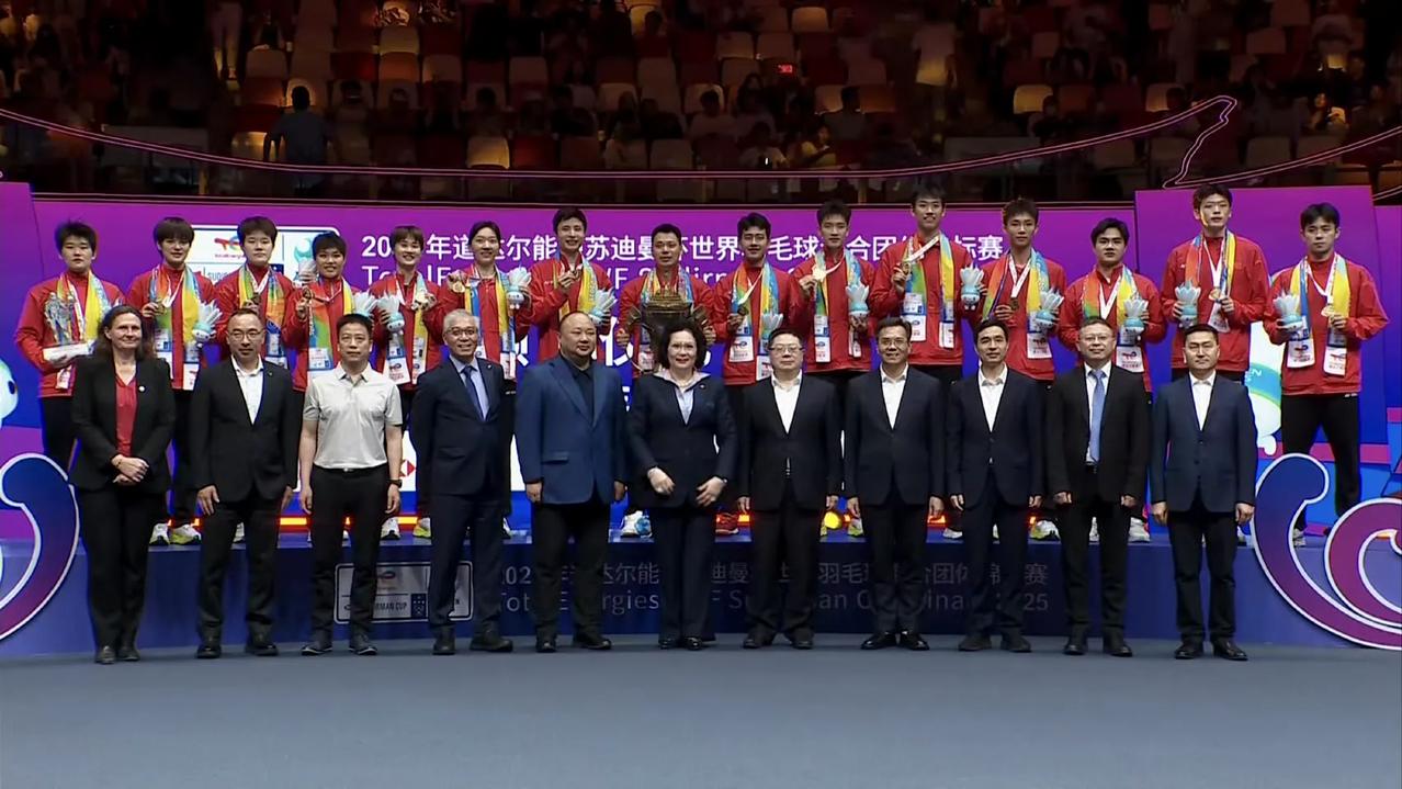 中国队历史第14冠+4连冠！
我们是冠军，CHINATEAM！
🏆🏆🏆🏆