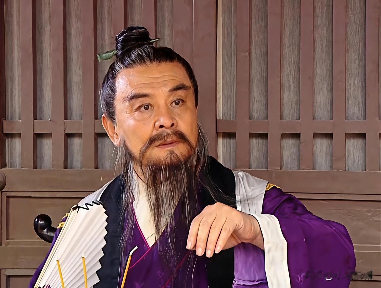 袁守诚，是唐太宗时期的术士，也是大唐贞观年间钦天监太正先生袁天罡的叔父，在长安城