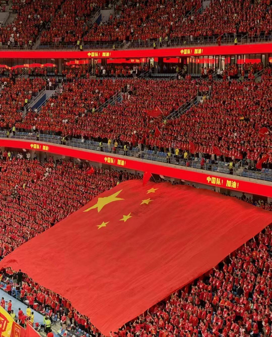 快了，等赵松源、万项、邝赵蕾、帅惟浩这一批U17国脚成长起来，中国就会成为足球强