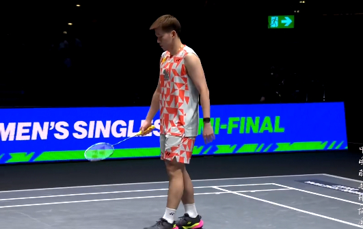 解说：昆昆从脸上来说，瘦了不少！ 2026全英羽毛球公开赛