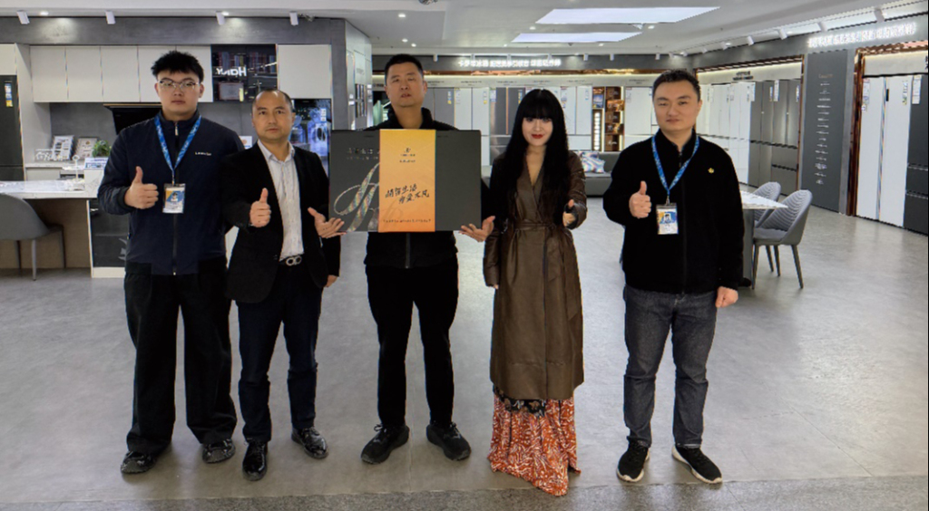 去年上海以旧换新商品销售额超1212亿元，惠及近2200万人次