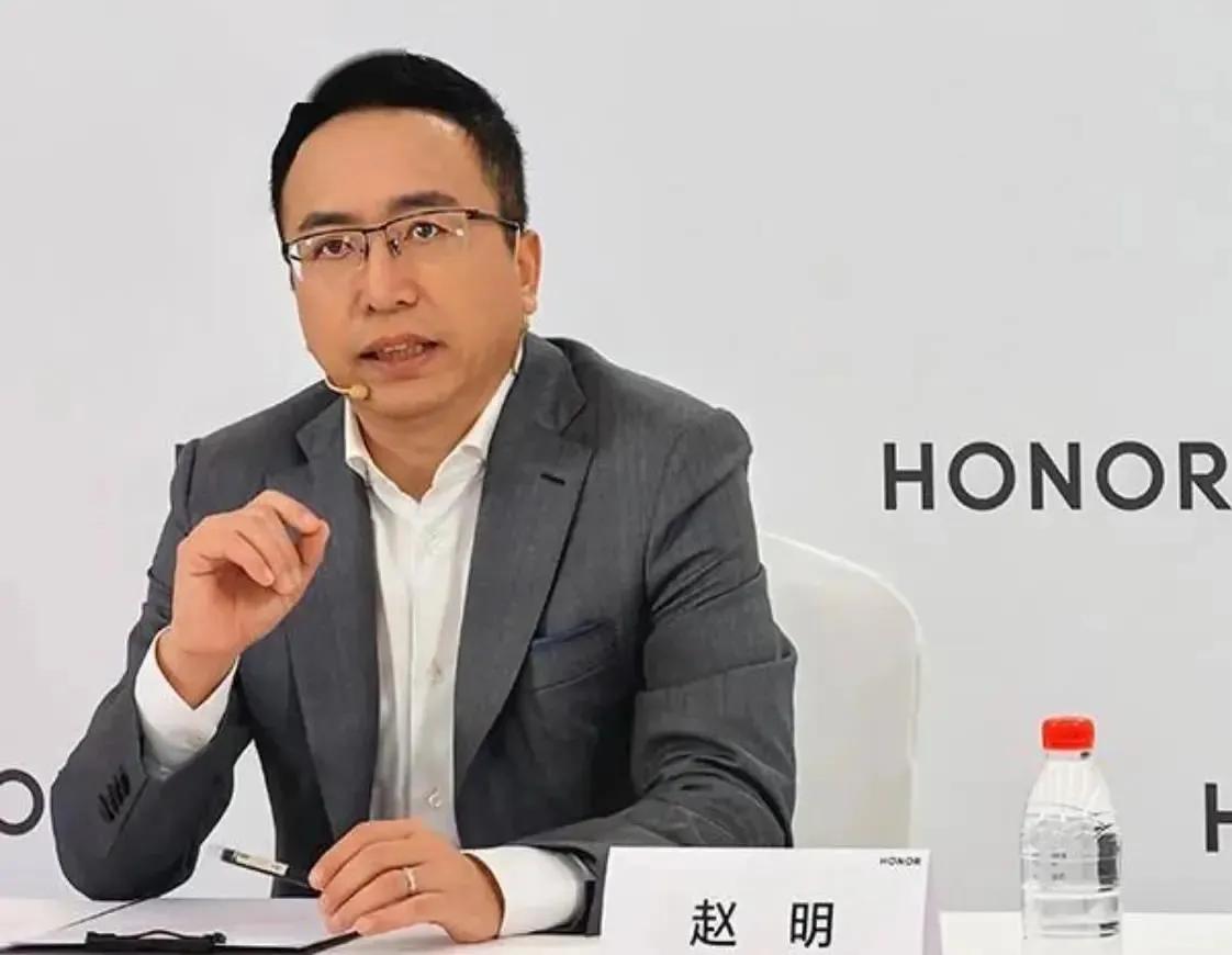 “没有芯片？这可真是个笑话！”在台积电宣布断供7nm AI芯片的消息传出后，手机