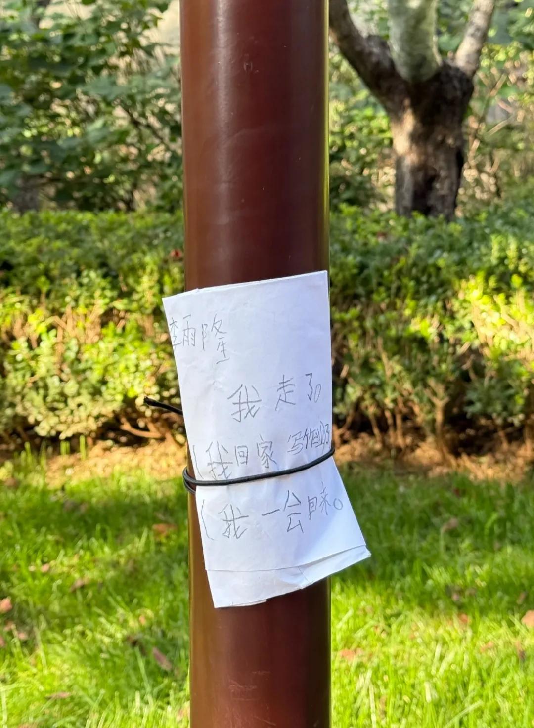 人类幼崽有时候确实很可爱！[可爱]