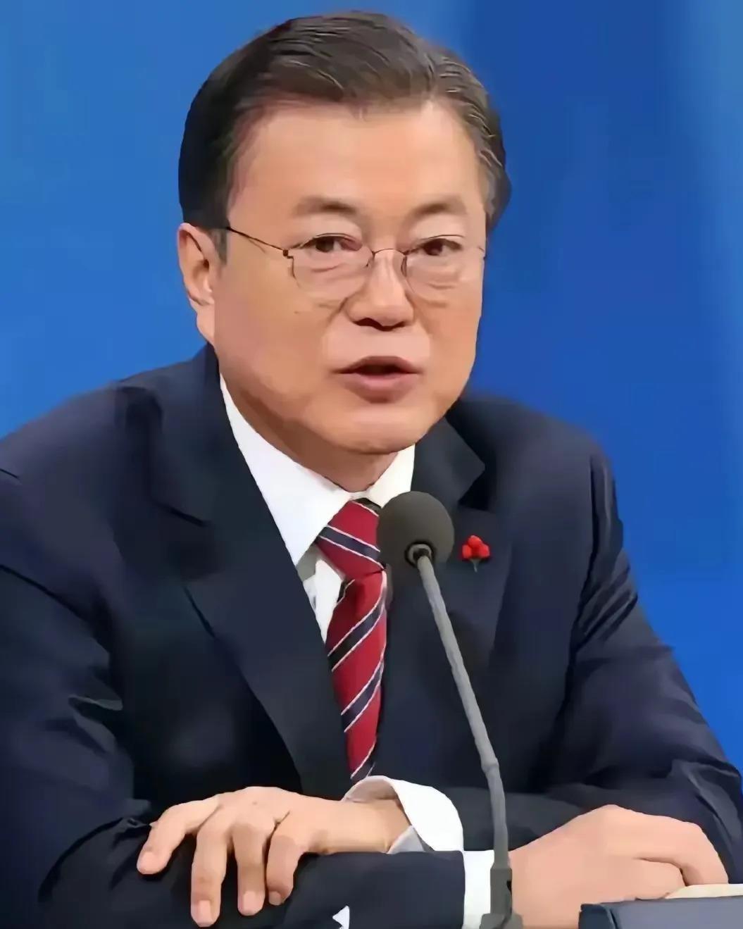 国务院刚批准了人民币国际化的最新进展，这意味着啥呢？咱们跟日本做生意更容易了，企