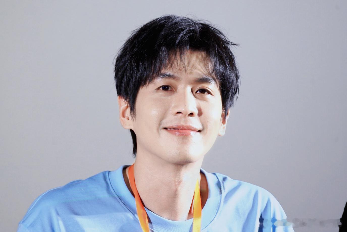 情人湾P5偷摸小猫脸 