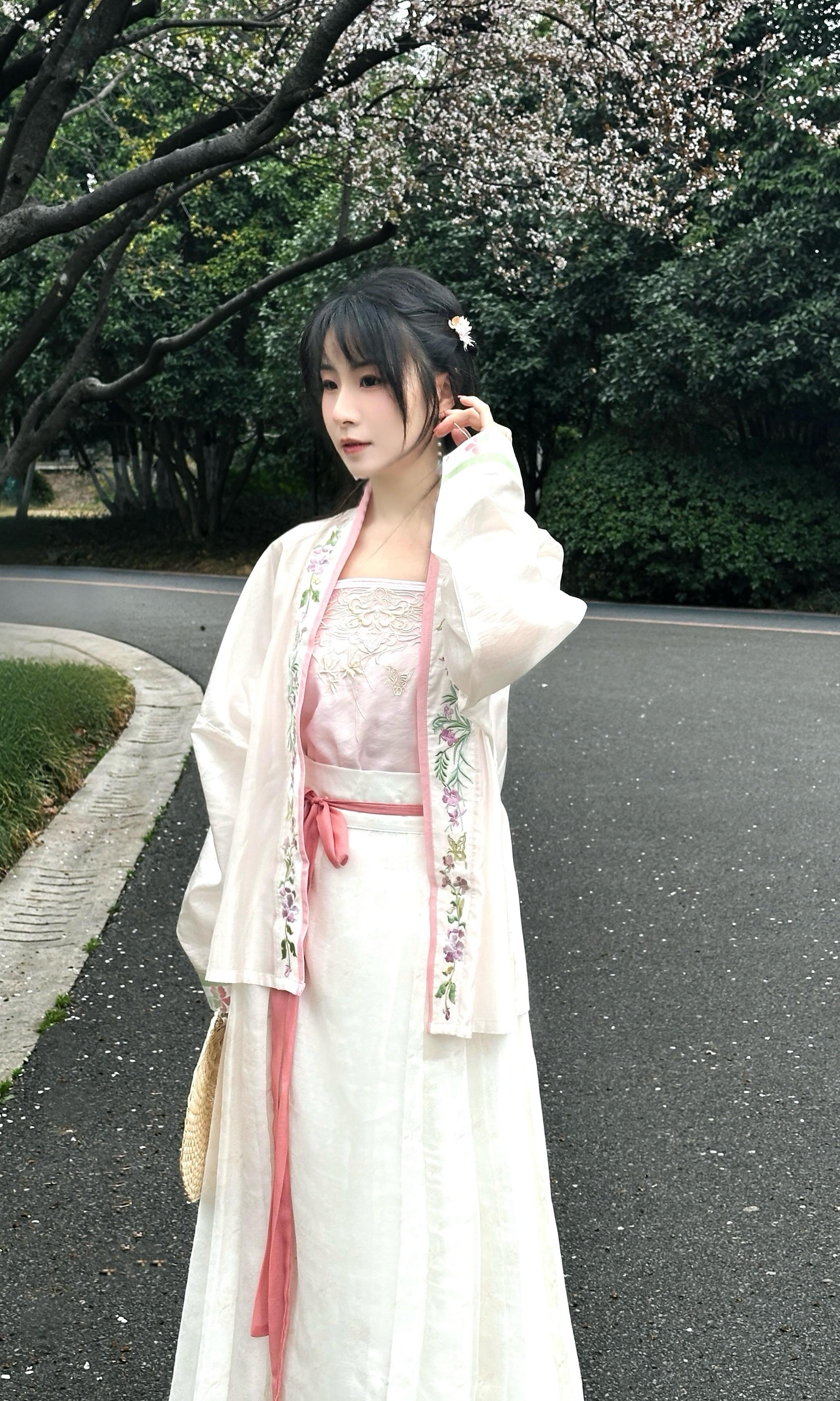 长玉 我跟你一起待在林安的日子 是我这辈子最愉快的时光