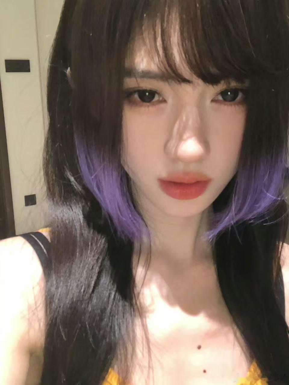 鞠婧祎请全剧组喝咖啡 小鞠又悄悄请全剧组喝咖啡了，拍戏辛苦的时候收到这样一份暖心