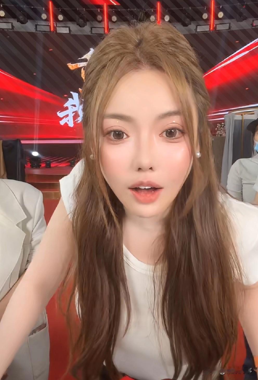 有这样的一群粉丝，蛋蛋何愁发不了财啊？蛋宝团发文力挺韩束和蛋蛋，希望下一次在蛋蛋