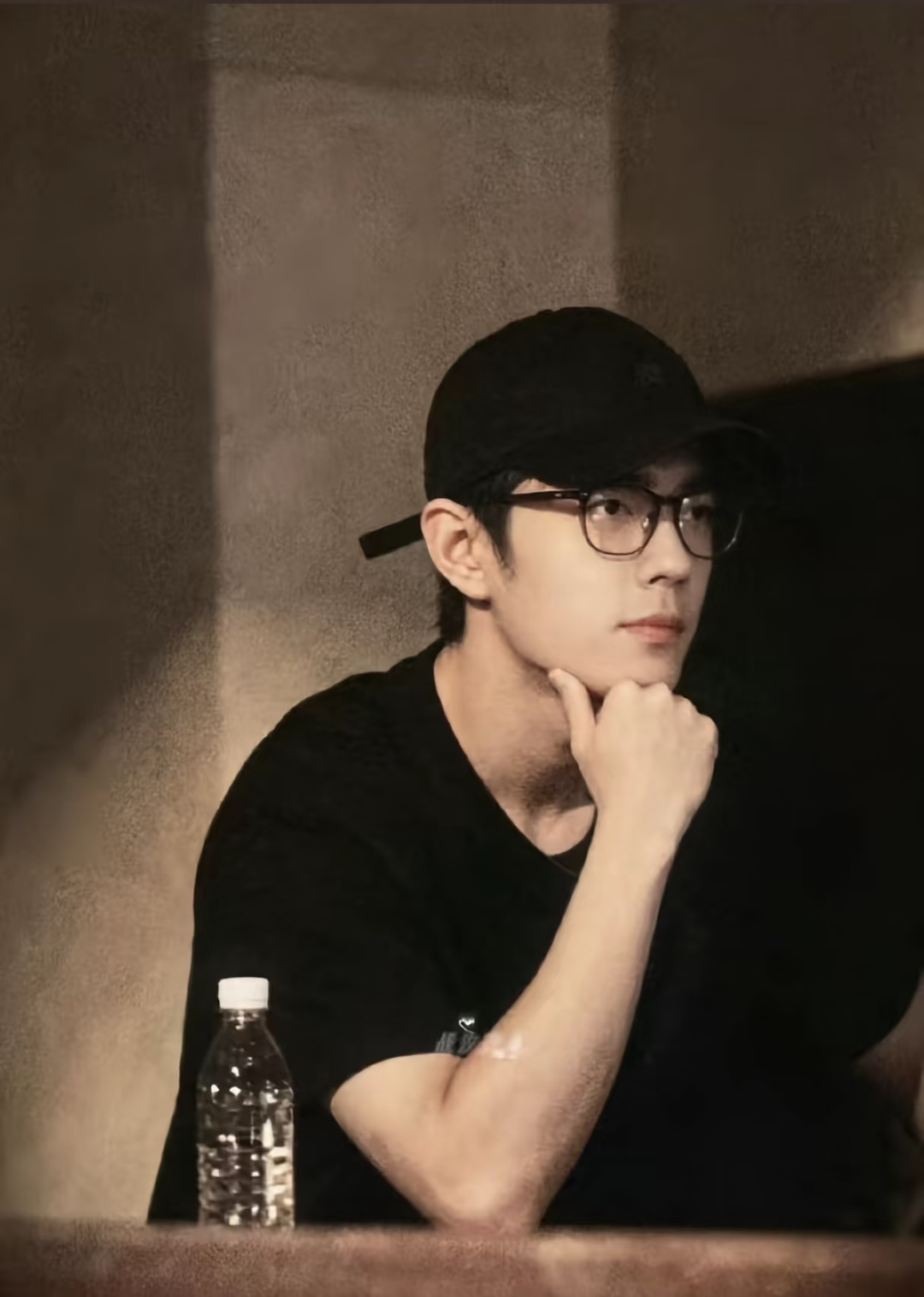 哥哥🥺 ​​​