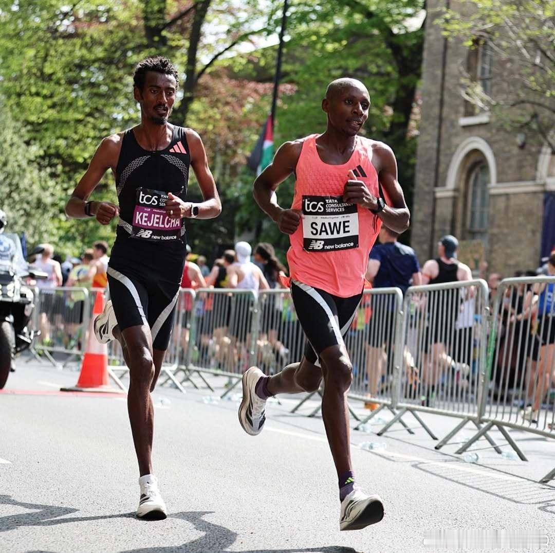 阿迪达斯助人类马拉松首次破二 1:59:30！1:59:41！2026伦敦马拉松