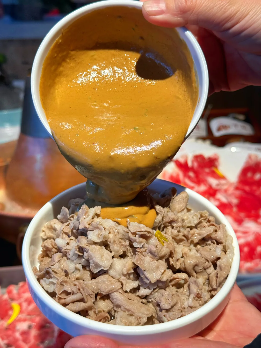 在西站也能吃到正宗老北京铜锅涮肉啦！