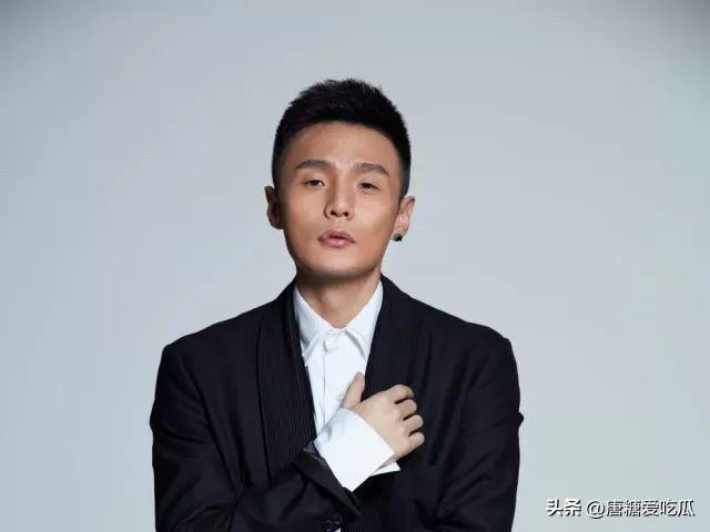 李荣浩只要不塌房
他当不当明星，歌红不红已经不重要了，因为他这个人就像他自己说的