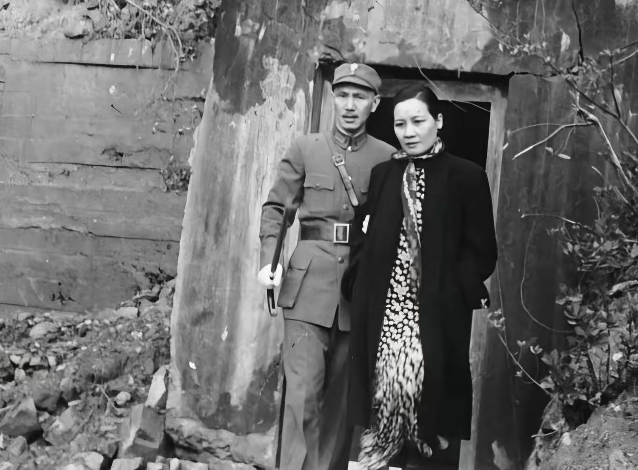 王铎：蒋介石视察金门前线