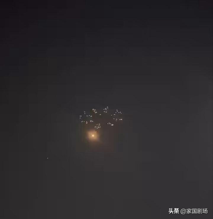 伊朗刚刚摧毁了以色列最大的空军基地或机场，这是伊朗首次使用配备集束弹头的最新型磷