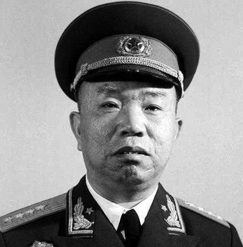 齐吉树陪伴毛主席多年，因病住院后寄信毛主席，恳切表达希望获得帮助的心声
1943