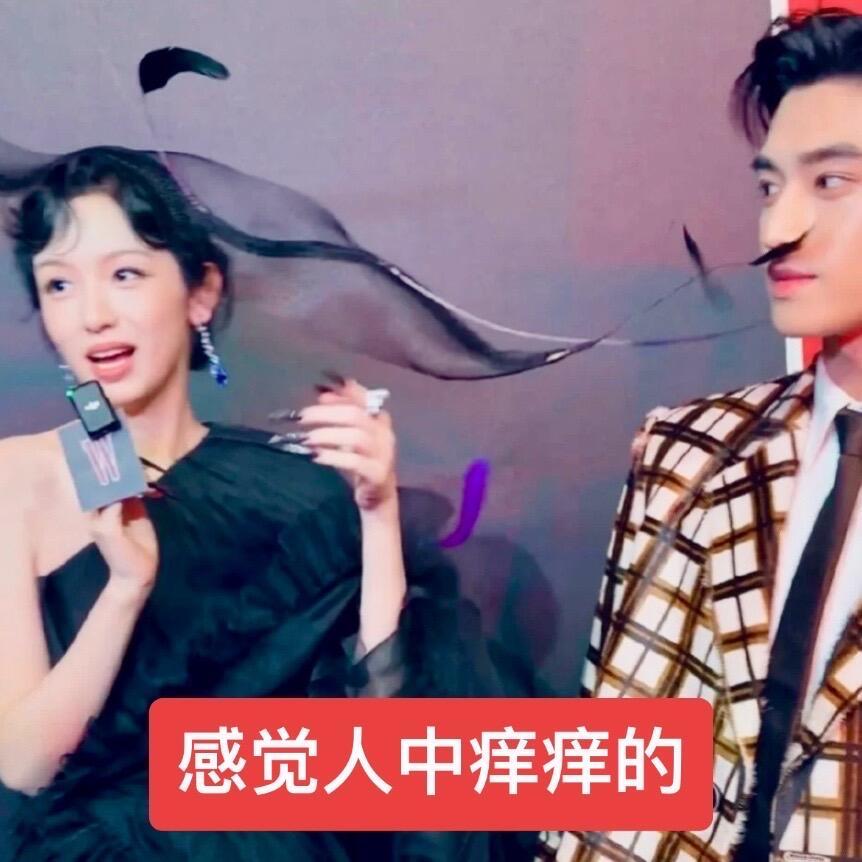 张康乐 感觉人中痒痒的被张康乐“人中痒痒的”小抱怨可爱到了，真实不做作，这种接地