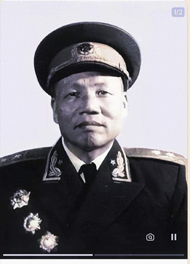瞒着父亲改名参军23年，老父以为他早死了