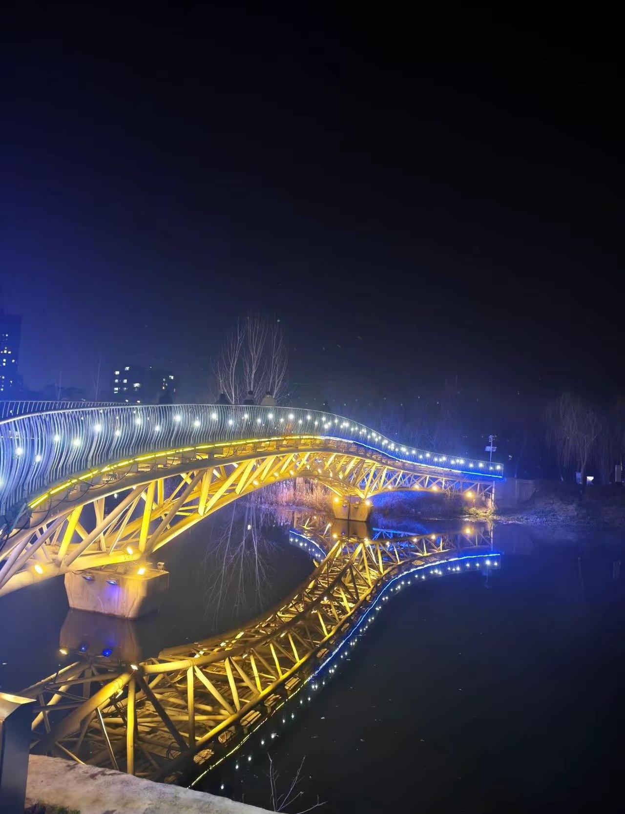 因为有光，温柔有处可藏。城市记忆