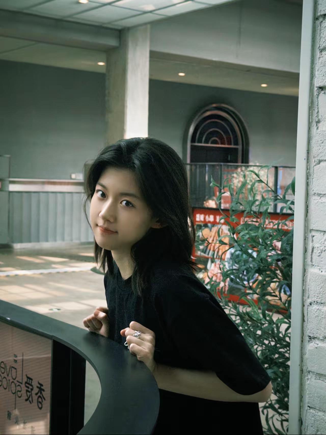 在都市的角落，寻找内心的宁静与美好。