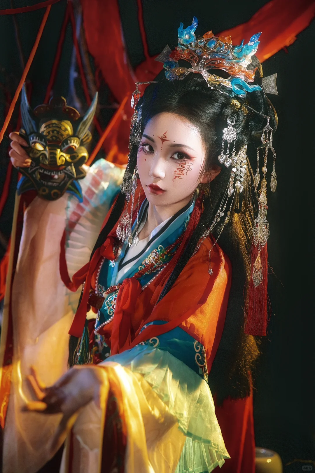 当我带上傩面时  我就能直视神明