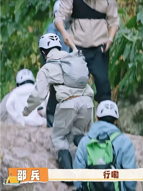 小手办一样 