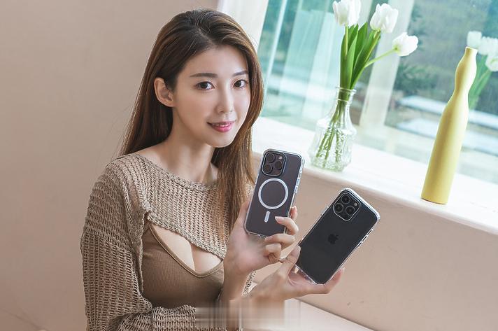早上好[心][心][心]如今再次回头看，你们觉得iPhone 14系列和iPho