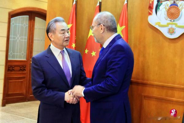 中东乱局的根：别让外人搅了主人家的事
 
中东这“火药桶”越烧越旺，巴以冲突难平