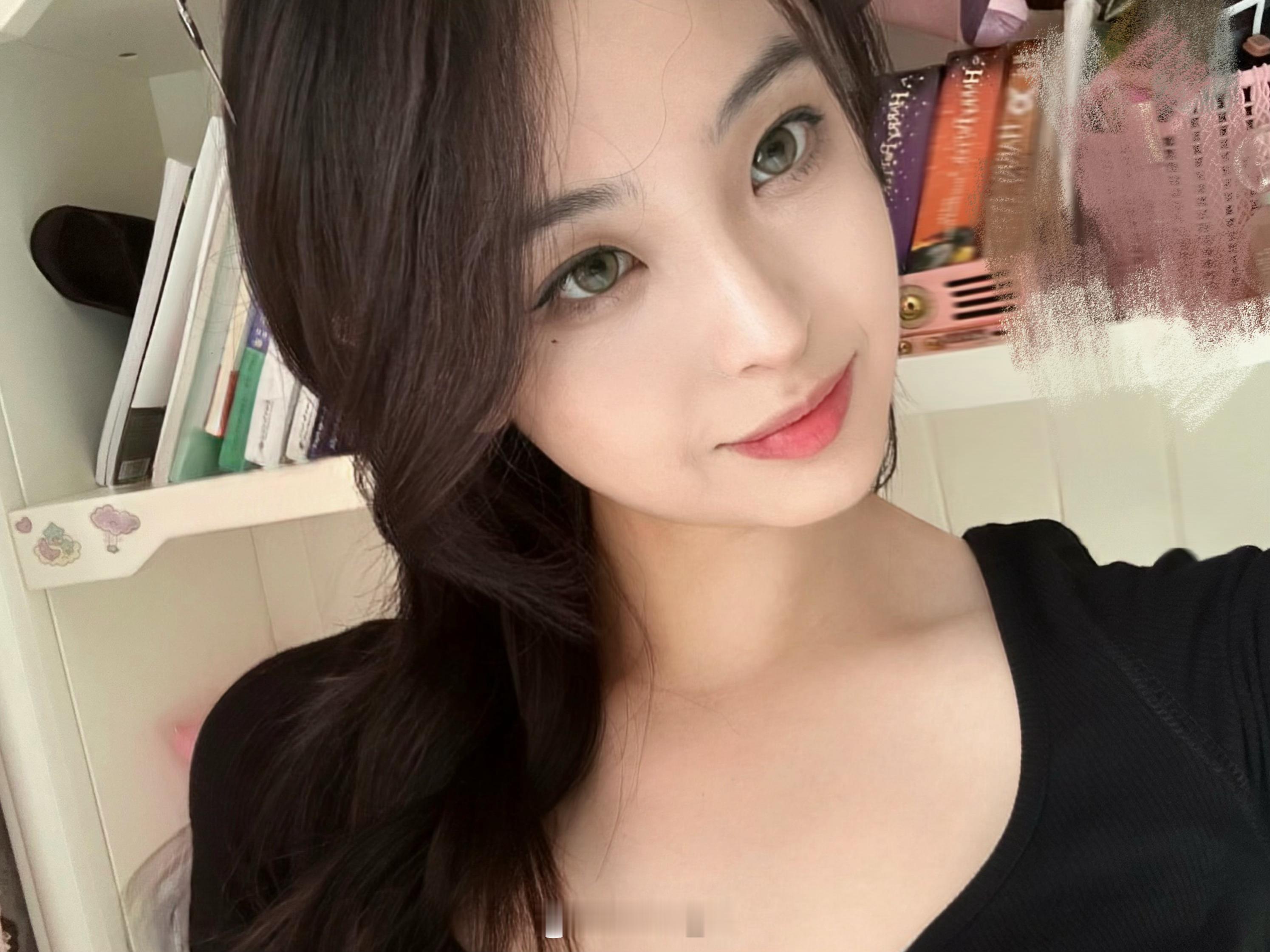 翻翻相册发现有很多能发的～ ​​​