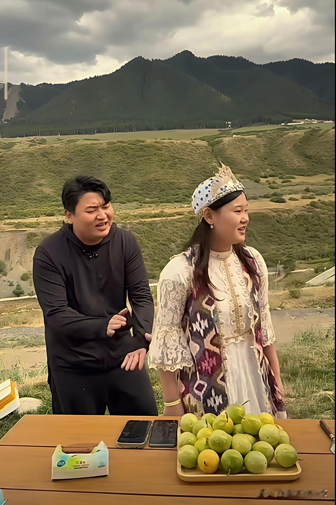 这世界哪有那么多“完美匹配”？
 
全进华在直播里被起哄，红着脸说张家齐是小妹妹