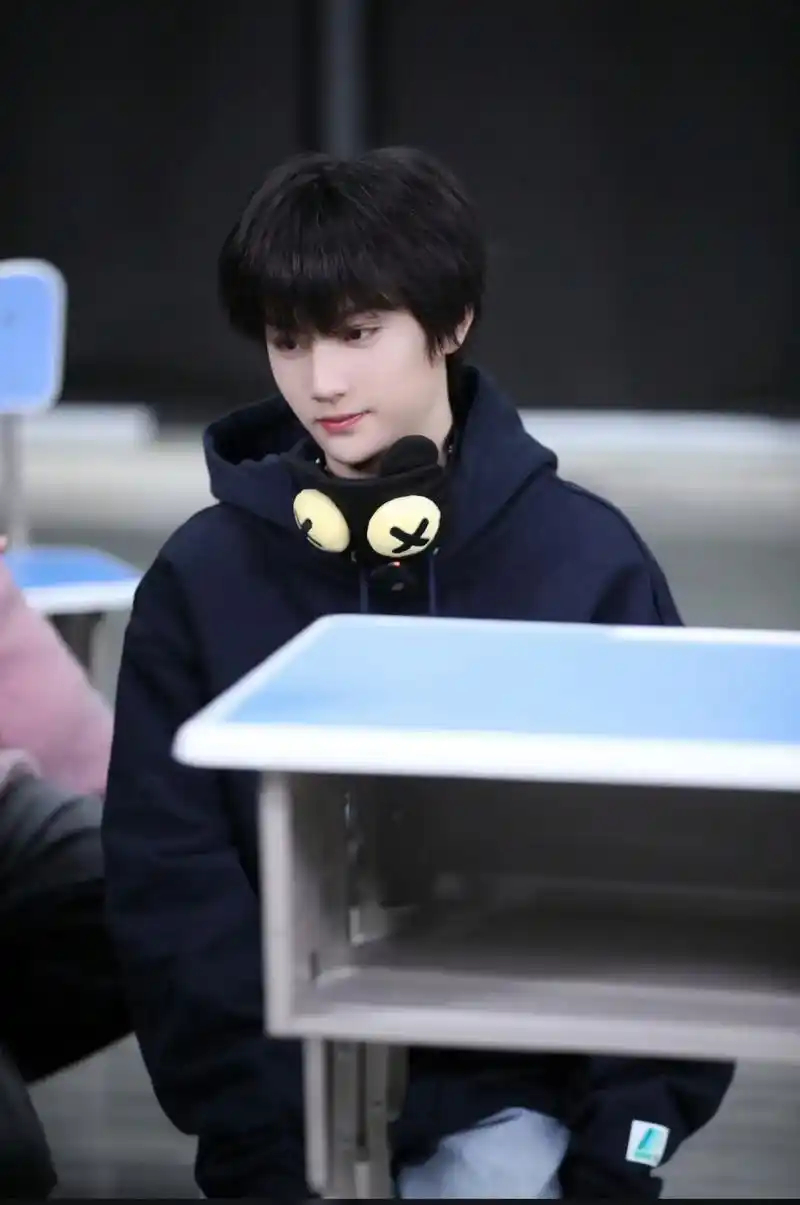 李煜东单人cha这个人是谁干什么的？演员还是歌手？有什么广为人知的代表作吗？？怎