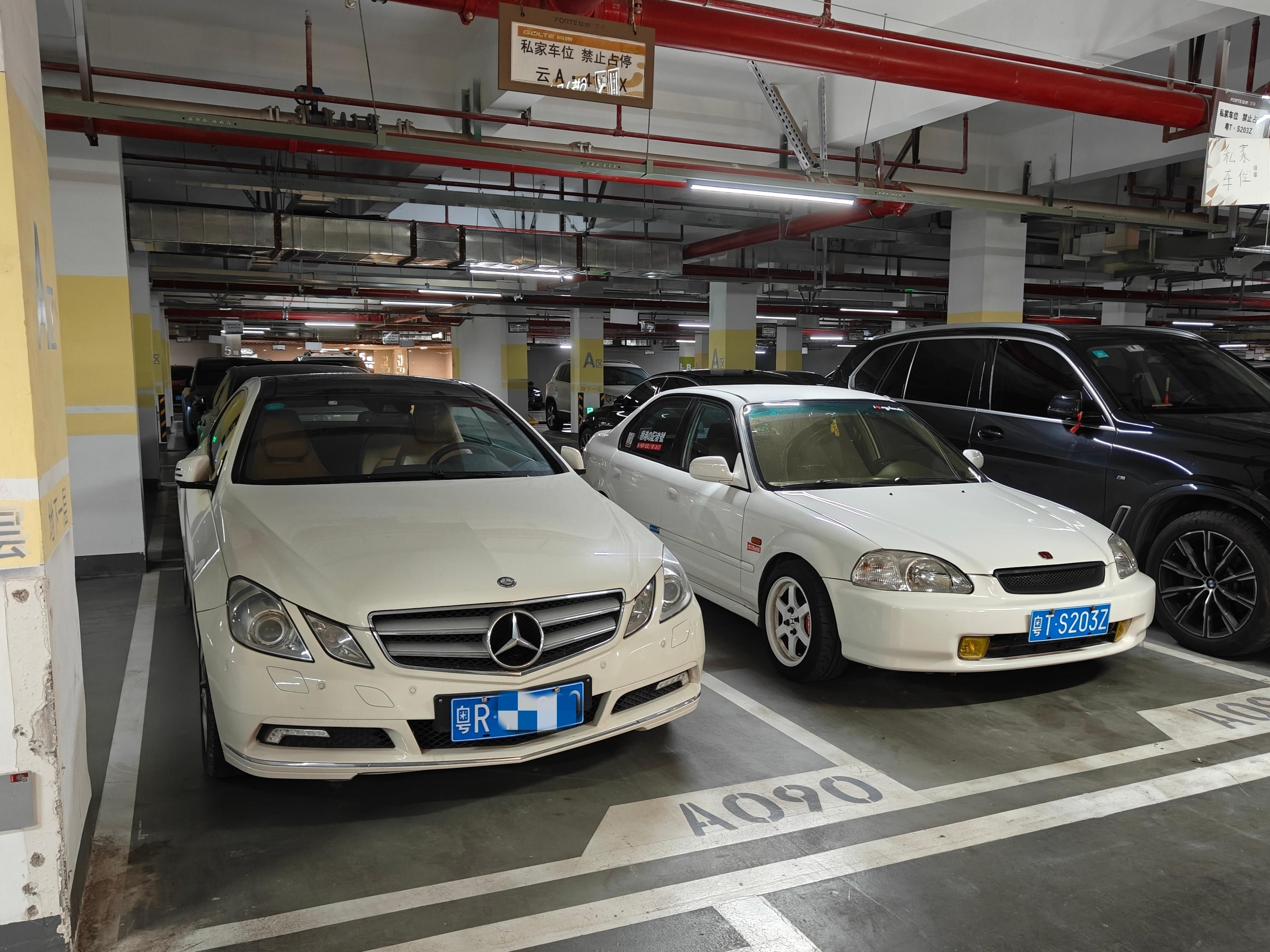 在云南开两台粤牌小白车，3.5排量这个油耗也不错[赞][doge] ​​​