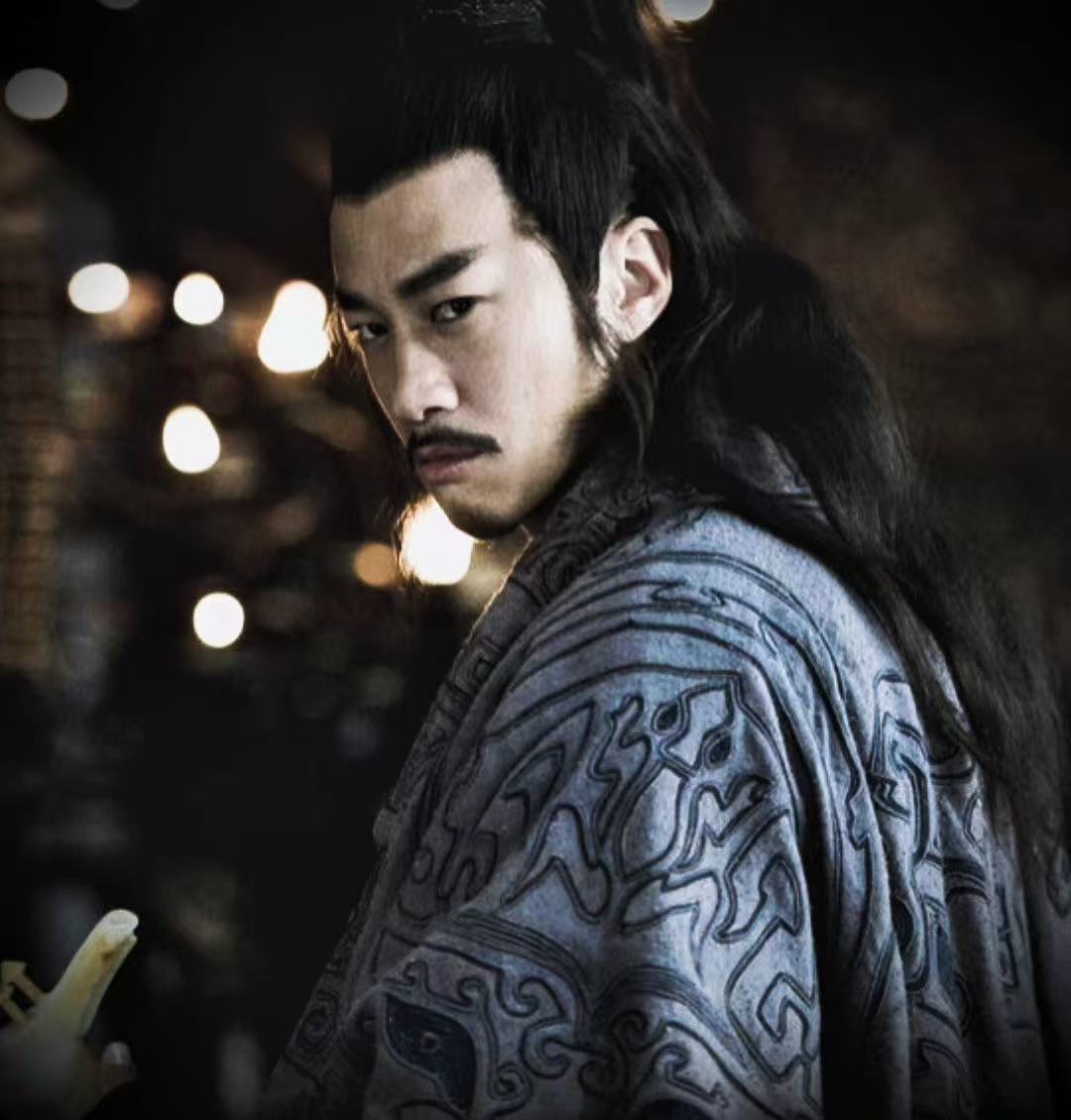 谁懂啊！何润东刘亦菲同框旧照 这张旧照也太青涩了吧?刘亦菲演过虞姬，何润东演过项